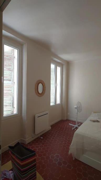 Appartement De Charme - Wifi - Centre Historique Toulon Kültér fotó