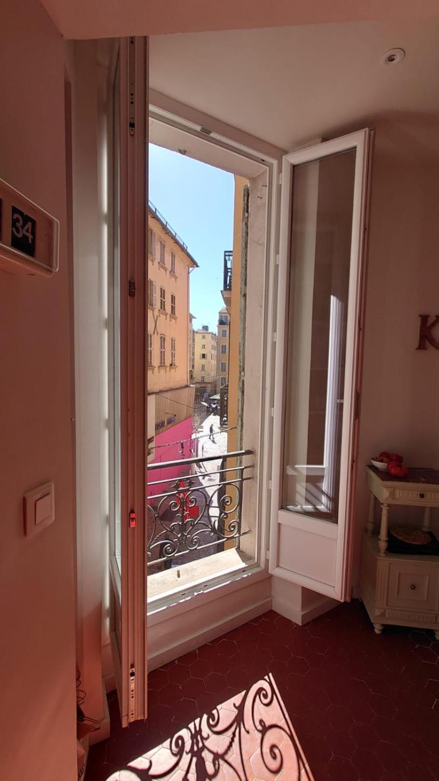 Appartement De Charme - Wifi - Centre Historique Toulon Kültér fotó