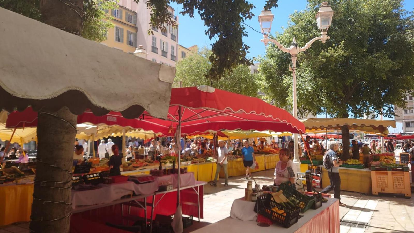 Appartement De Charme - Wifi - Centre Historique Toulon Kültér fotó